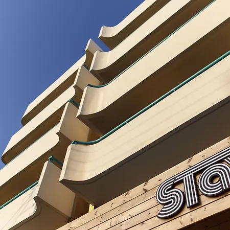 Stay Rhodes Hostel & Bar-3